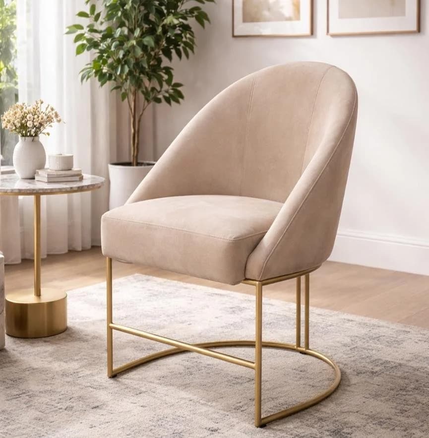 Poltrona Decorativa com pés metalico Lua