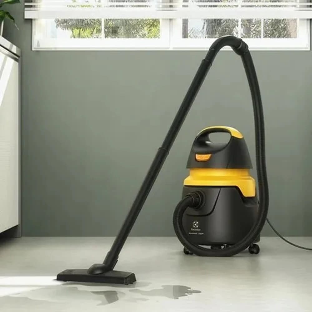 ASPIRADOR DE PO E AGUA ELECTROLUX ACQUA POWER 11L AMARELO 220V AQP20 220V — foto 5 de 6