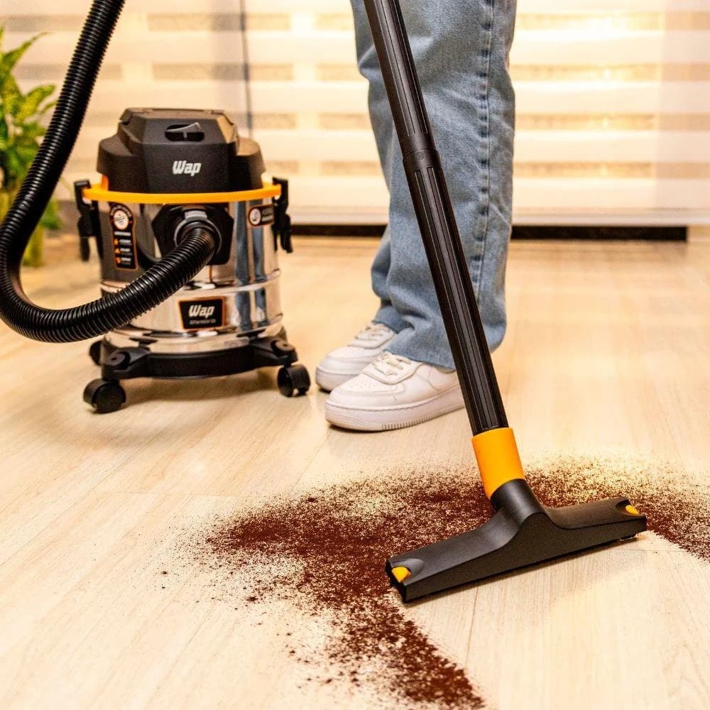 ASPIRADOR DE PÓ E ÁGUA WAP GTW INOX 12i 127V — foto 6 de 15