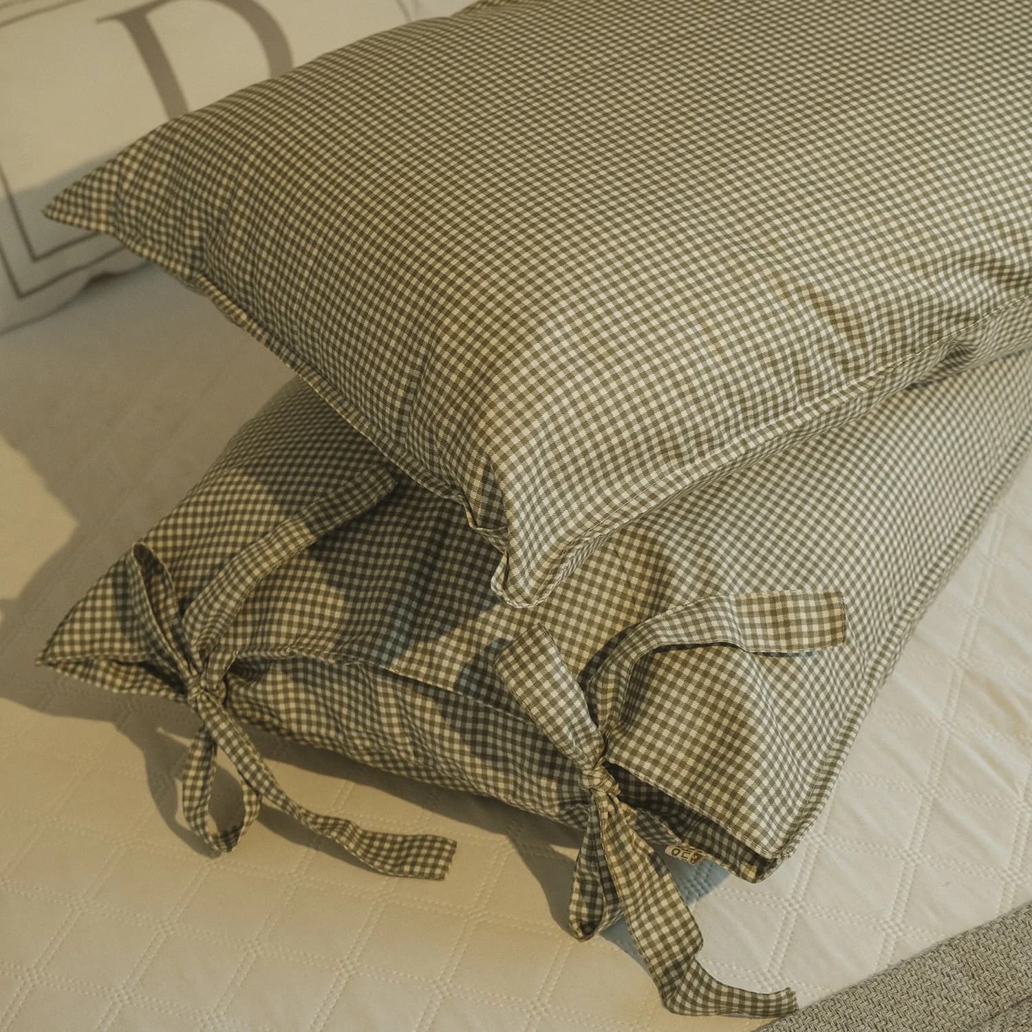 Fronha com Laco Xadrez Vichy Verde Estilo Farmhouse 50x70 cm - UNIDADE Verde / 50X70cm — foto 2 de 6